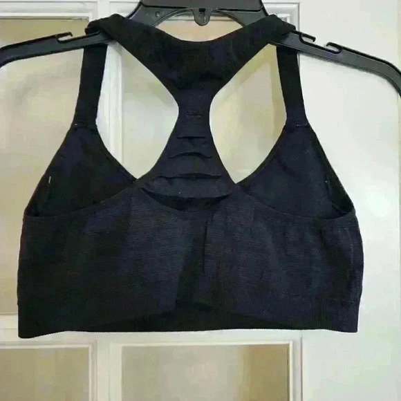 Athleta Black Racerback Sports Bra Medium Exercise Workout Athletic Loungewear - Picture 2 of 5